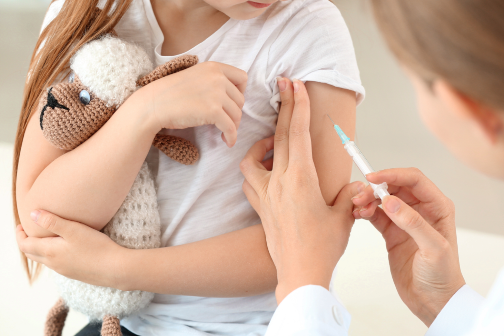 Szczepienie dzieci przed podroza